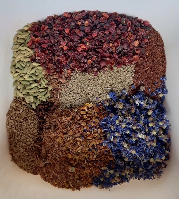 Mélange pour la tisane de Noël Mélange pour la tisane de Noël